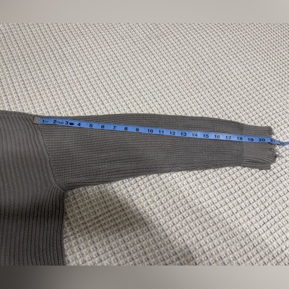 Chelsea DeBoer By Lily & Lottie 100% Cotton Distressed Sweater Size Medium (241) - Picture 10 of 11